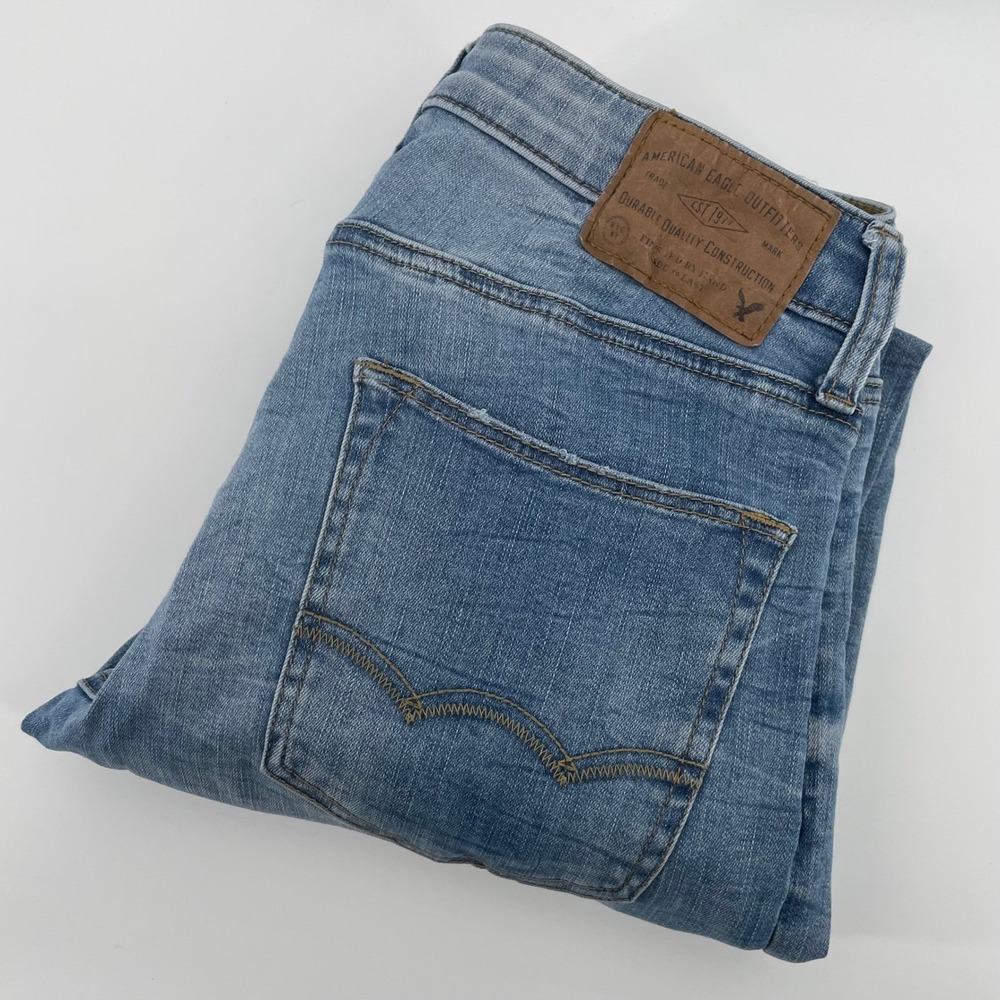 American Eagle Men's Slim Straight Extreme Flex Distressed Blue Jeans 29x34